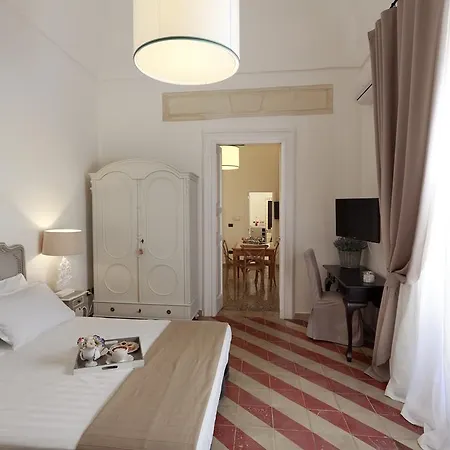 Santa Marta Suites & Apartments 2*