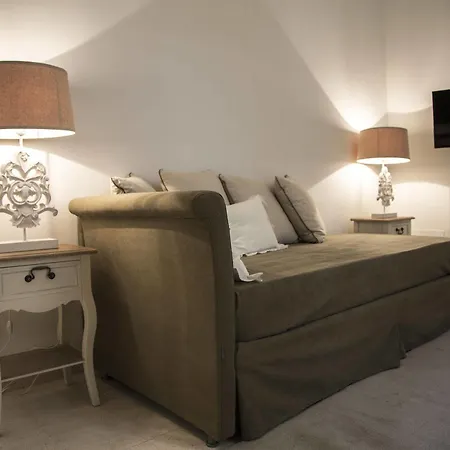 Santa Marta Suites & Apartments Bed & Breakfast 2*